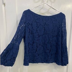 Navy lace shirt with puff sleeves